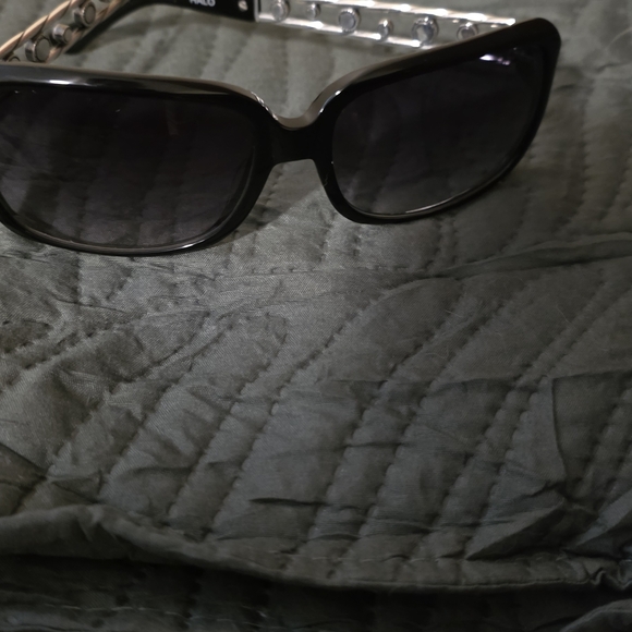 Brighton Halo Sunglasses - Picture 6 of 16